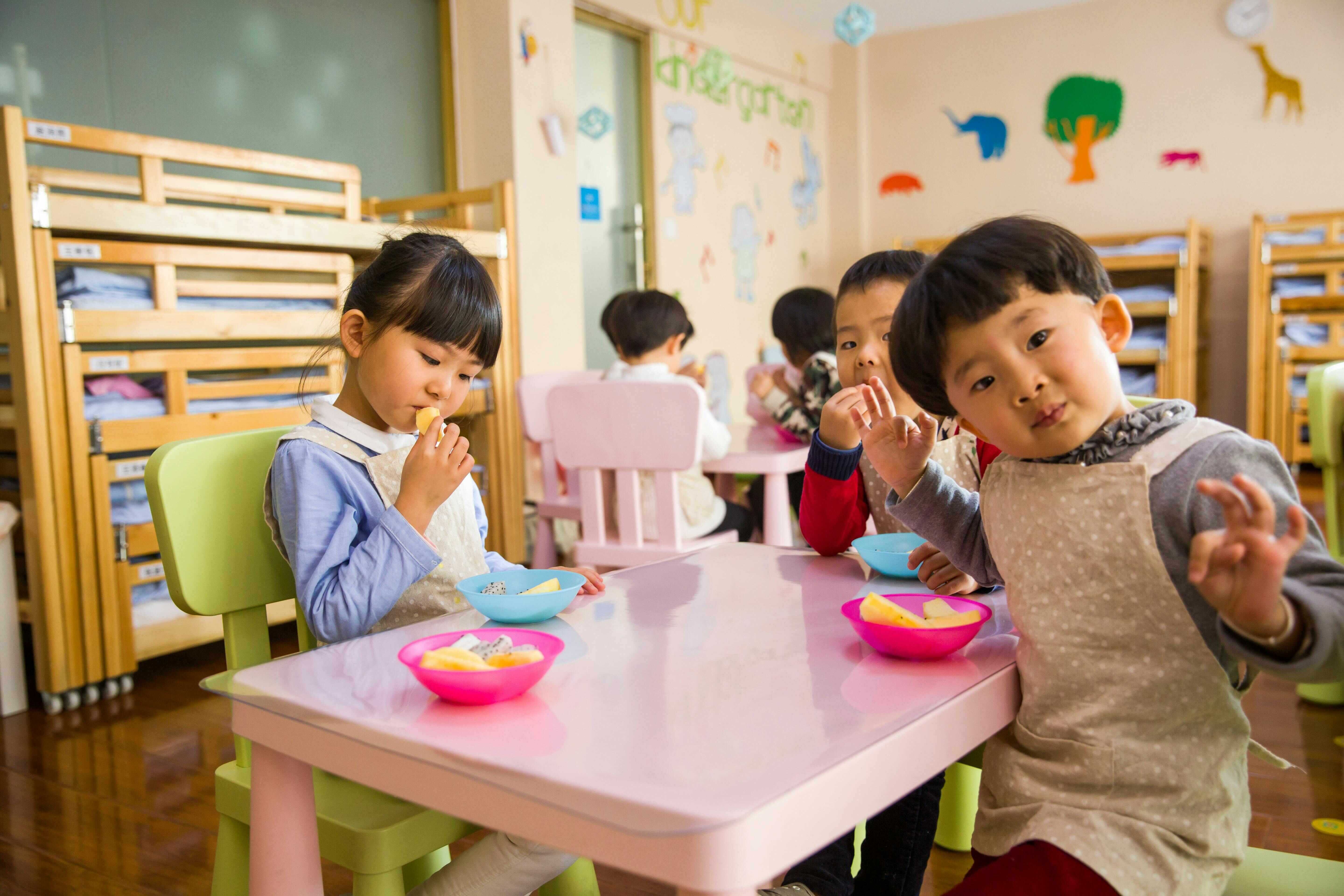 Jadi Takut Menitipkan Anak di Daycare? Pelajari Dulu Hal-hal Ini!